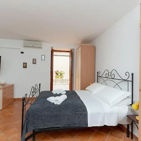 Lägenhet Realty Holidays Casa Lenu *